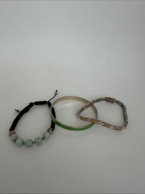 Women’s Mixed Bracelet Set with Green Bead Accent